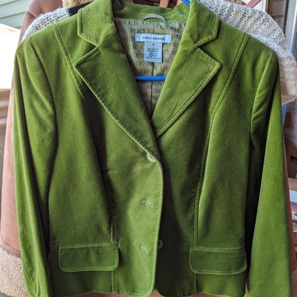 Jacket - Picture 1 of 4